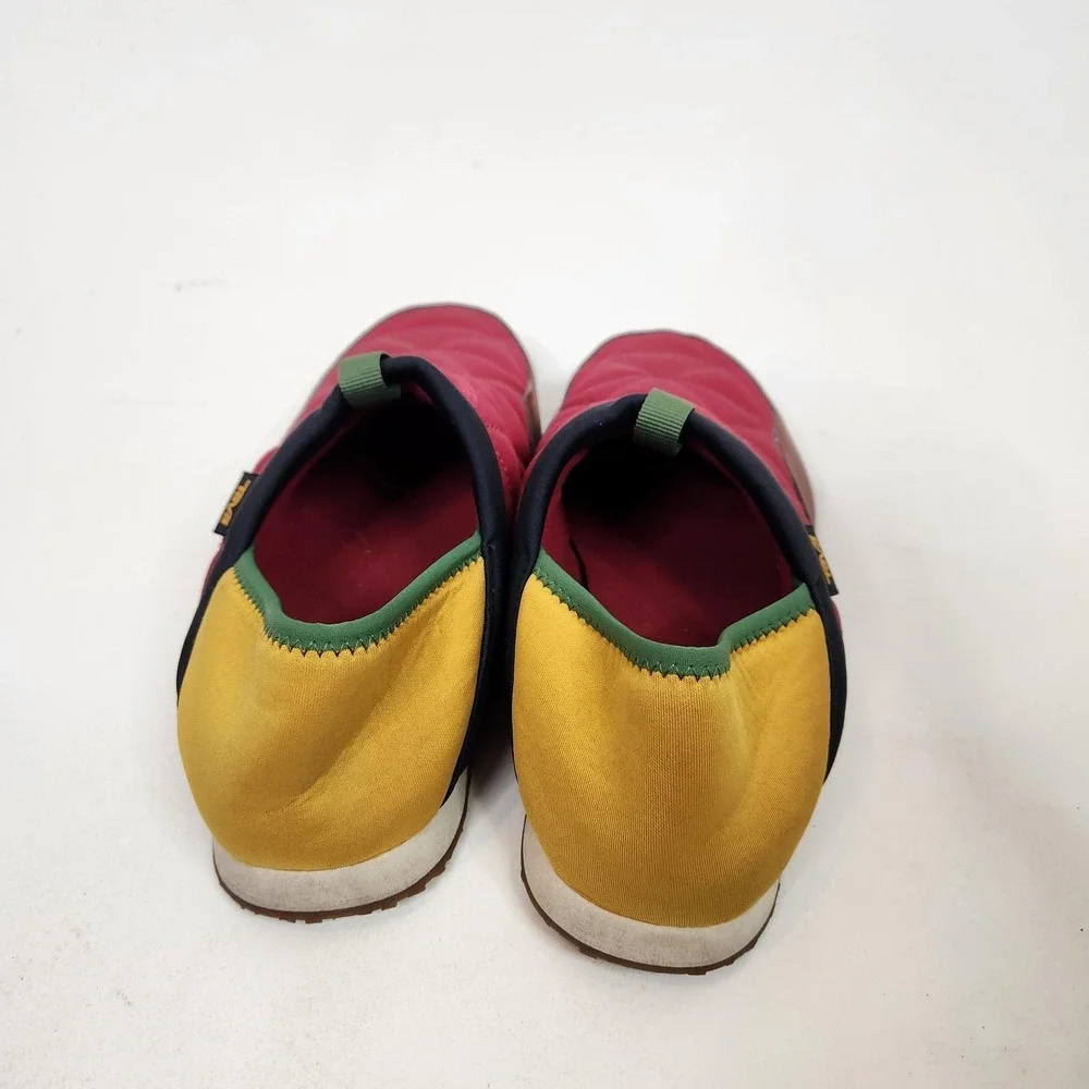 TEVA Ember Moc Shoes Mens 6 Red Yellow Quilted Slip On Slippers EU 38/39
